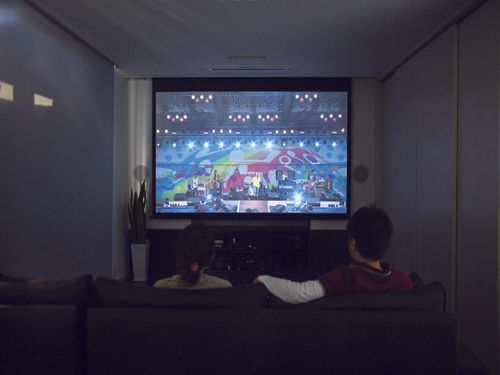 シアタールームで自宅に映画館を 快適な映画鑑賞を可能にする５つのポイント homify