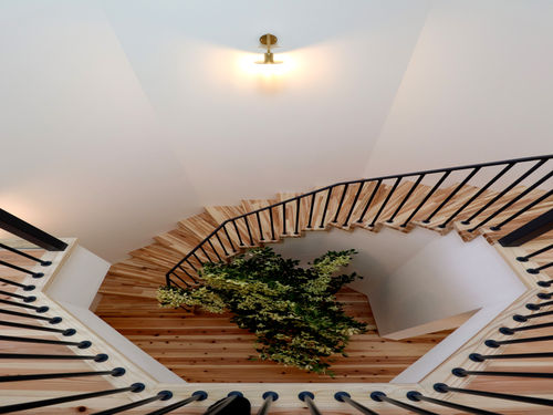 色に注目してみて 階段と床のイイ関係 Homify