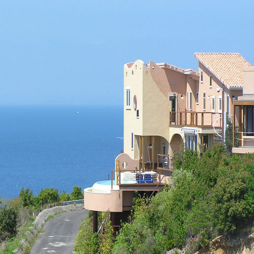 Homify360 週末を過ごしたい瀬戸内海の絶景別荘 Villa Sole Mare Homify Homify360 週末を過ごしたい瀬戸内海の絶景別荘 Villa Sole Mare Homify