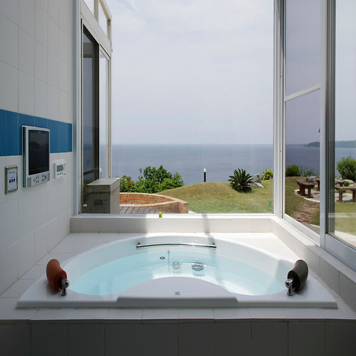 解放感を楽しむ外風呂の魅力 Homify