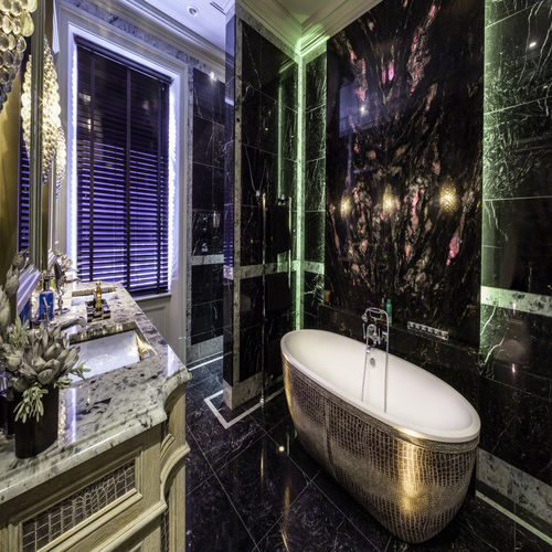 10 Dazzling Bathrooms Of Black White And Gold Homify Download all photos and use them even for commercial projects. 10 dazzling bathrooms of black white
