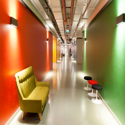 Istanbul Daki Universitenin Dinamik Ve Ozgun Ic Mekan Tasarimi Homify