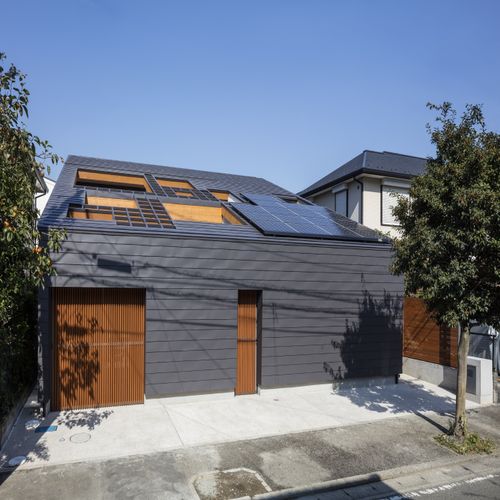 屋根に快適の秘密あり 開放的な中庭のあるモダンな住まい Homify 屋根に快適の秘密あり 開放的な中庭のあるモダンな住まい Homify