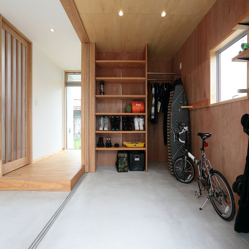 土間のあるお洒落でモダンな住空間 Homify 土間のあるお洒落でモダンな住空間 Homify