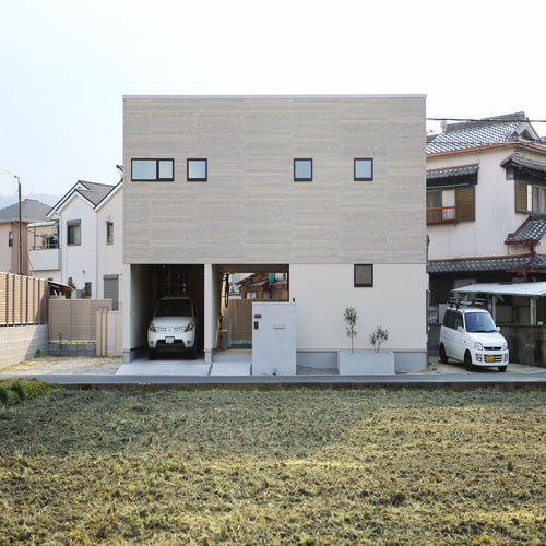 ピロティが快適さの秘密 南北に風が通り抜けるシンプルモダンの住まい Homify ピロティが快適さの秘密 南北に風が通り抜けるシンプルモダンの住まい Homify