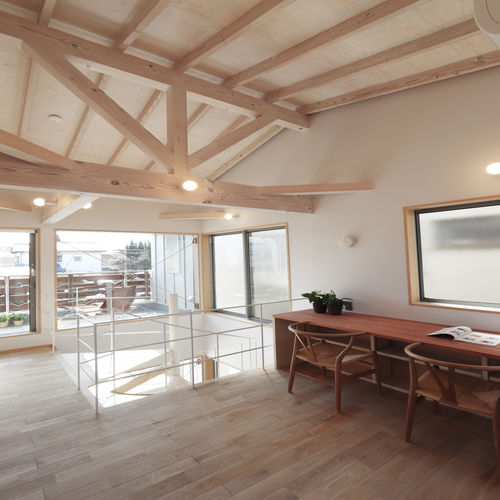 梁の色ｘ天井の色５選 組み合わせ次第でこんなに違う Homify