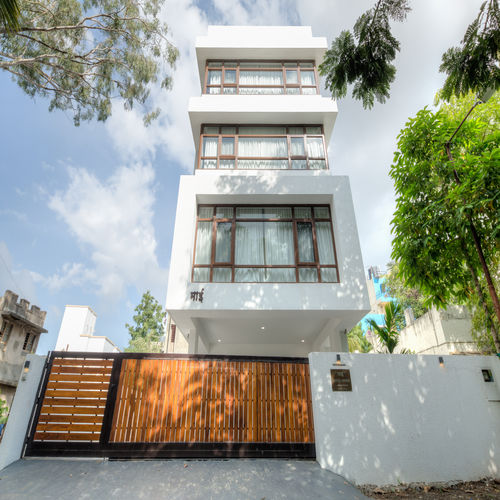 Stunning Exterior And Interior Design Ideas From A Bungalow In Mumbai Homify