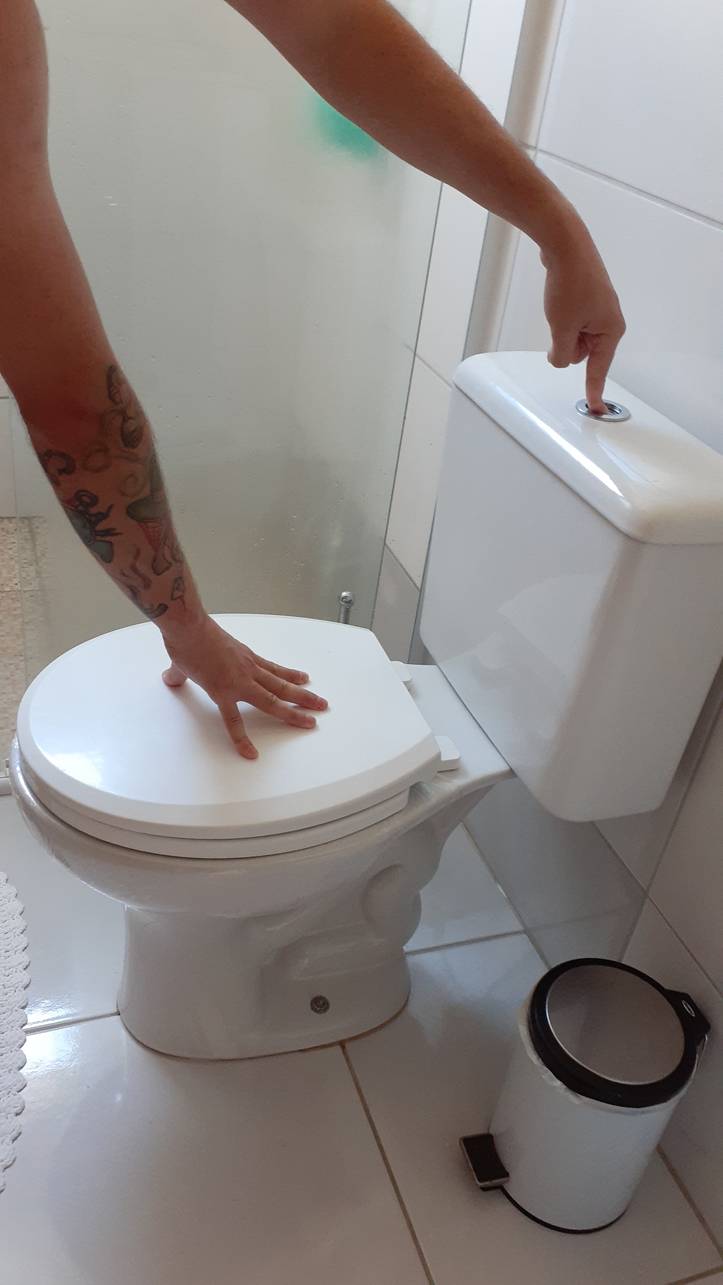 5 formas fáciles de desatascar un WC