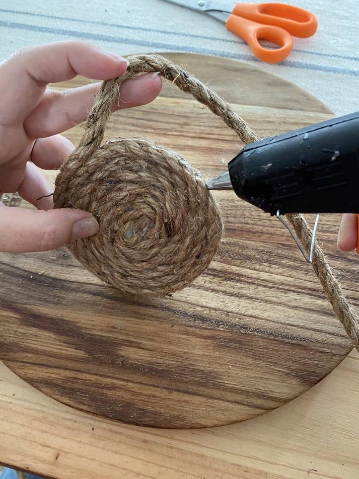 A 10 Step DIY Tutorial On How To Make A Beautiful Jute Rope Basket