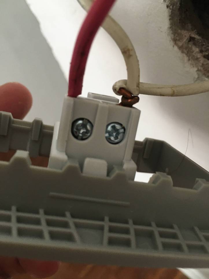 Aprende a Cambiar un Interruptor de Luz Roto en 8 Sencillos Pasos, DIY