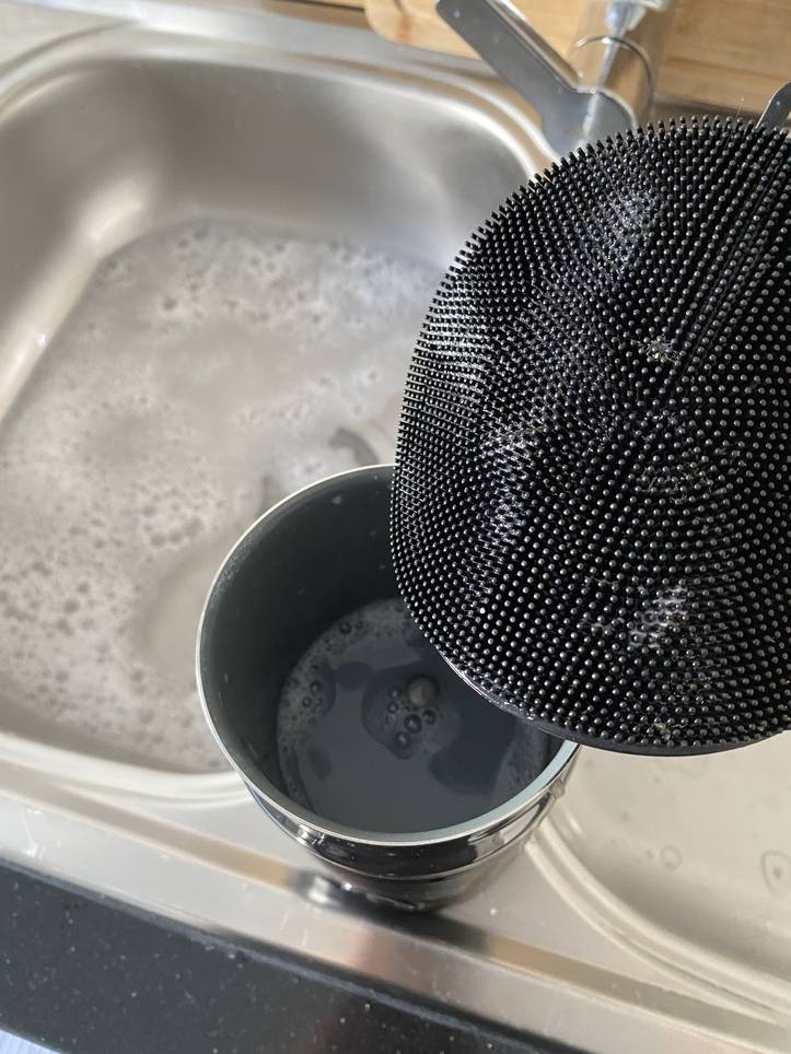 raket hensynsløs perforere Your 7-Step Guide on How to Clean a Milk Frother | homify