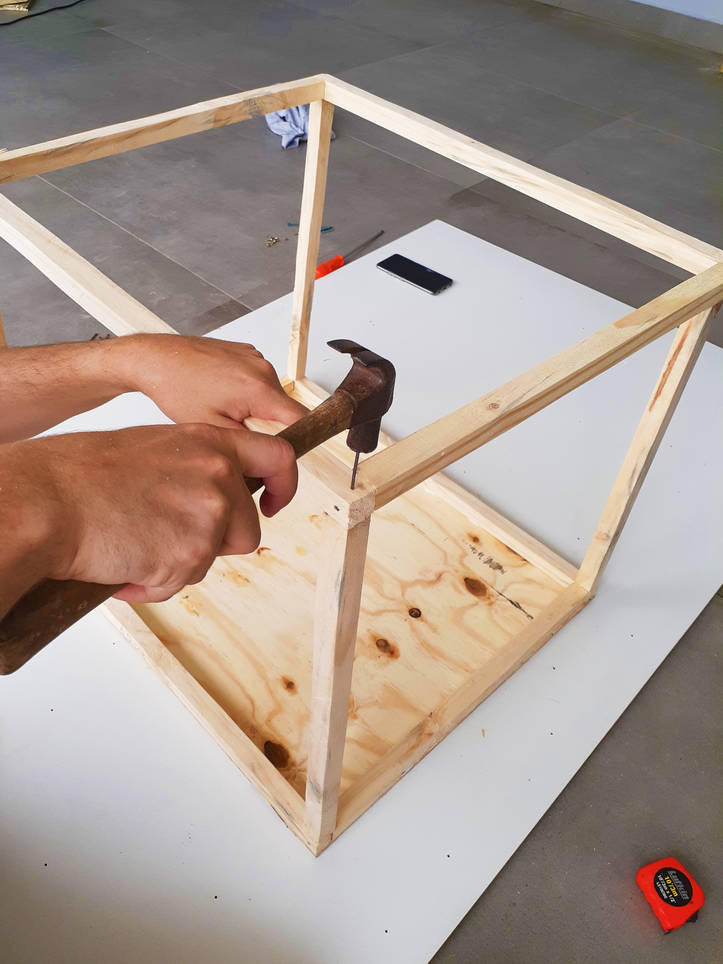 Construire un coffre de rangement en bois - Marie Claire