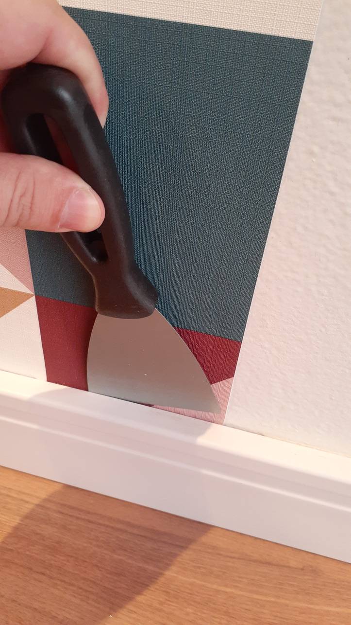 自分でできる 剥がれかけた壁紙を補修する12ステップ Homify