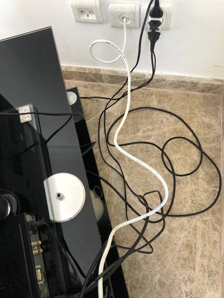 Cómo esconder los cables