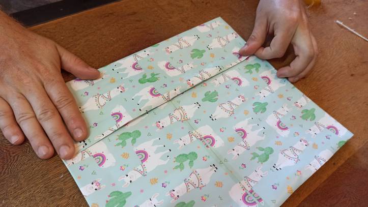 Como hacer bolsas de papel para regalo. Manualidades fáciles