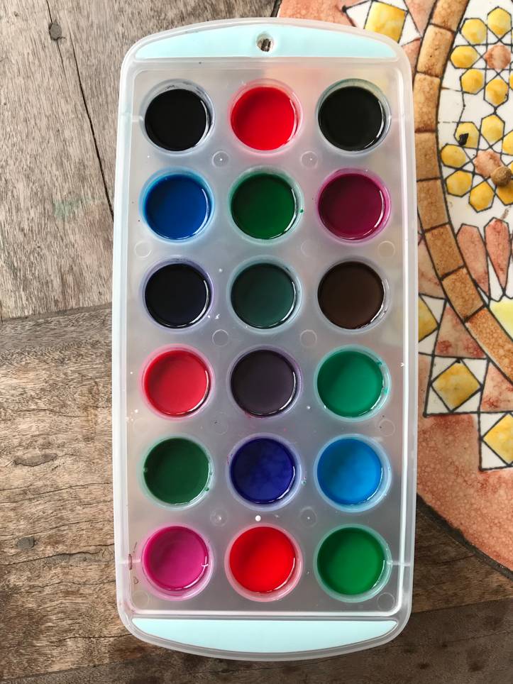 DIY - Comment fabriquer de la peinture à l'eau maison en 12 étapes
