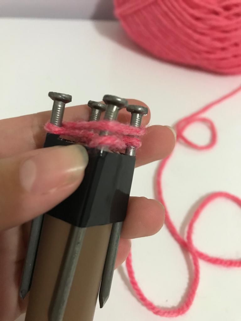 Como fazer máquina de tricotin caseira, DIY tear manual 