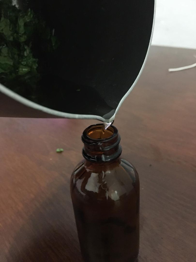 Adım 5: Kehribar rengi bir şişede saklayın