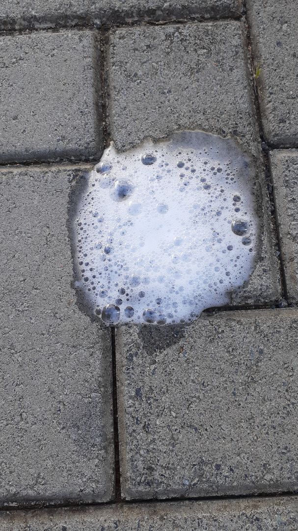 Comment Enlever Des Taches D huile De Vidange Sur Beton Suivez ces 3 Méthodes pour Voir Comment Éliminer les Taches d'huile sur le  Béton | homify