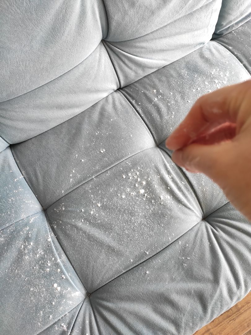 Cómo limpiar un sofá de microfibra: materiales, pasos y más - KIBUC
