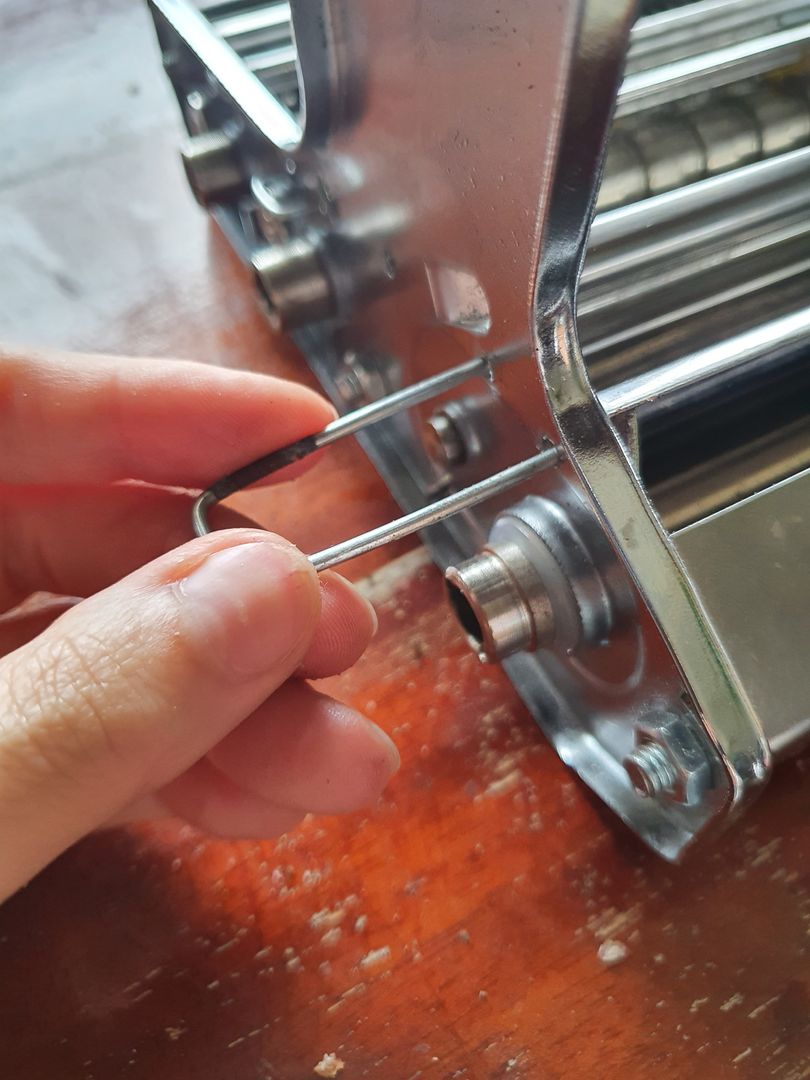 Tips and tricks - Cleaning your Pasta Machine