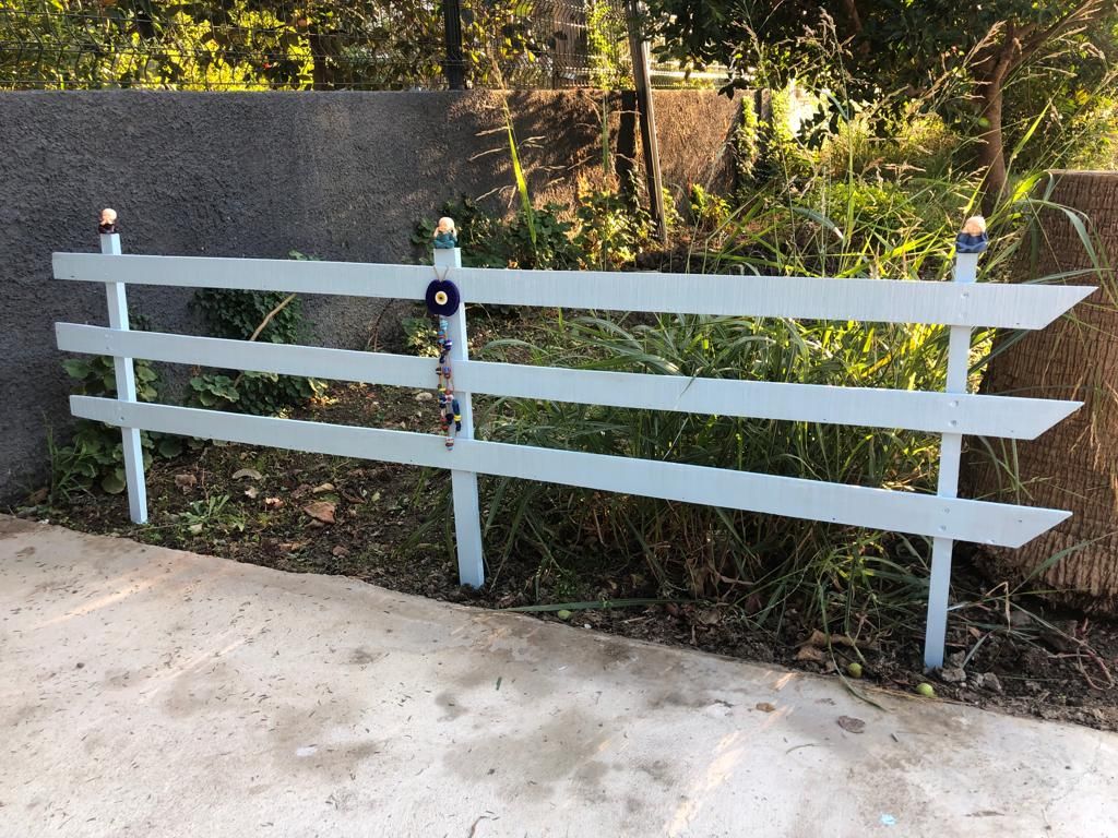 18 Simple Steps On How To Paint Fence l DIY Guidelines On Painting
