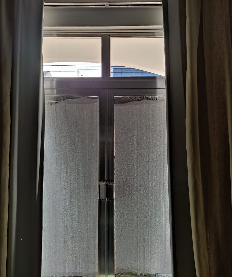 Comment bien isoler une fenêtre pour empêcher l'air froid de rentrer ?