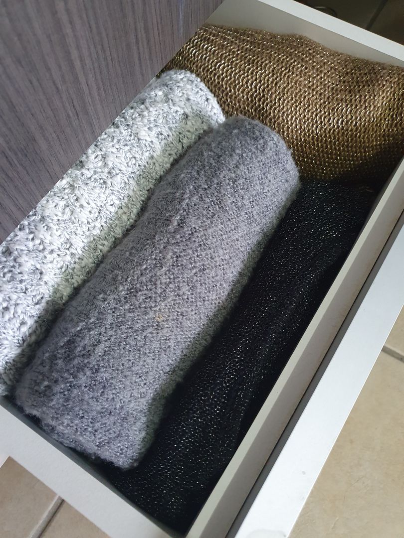 Learn How to Fold Clothes to Save Space In 22 Steps homify