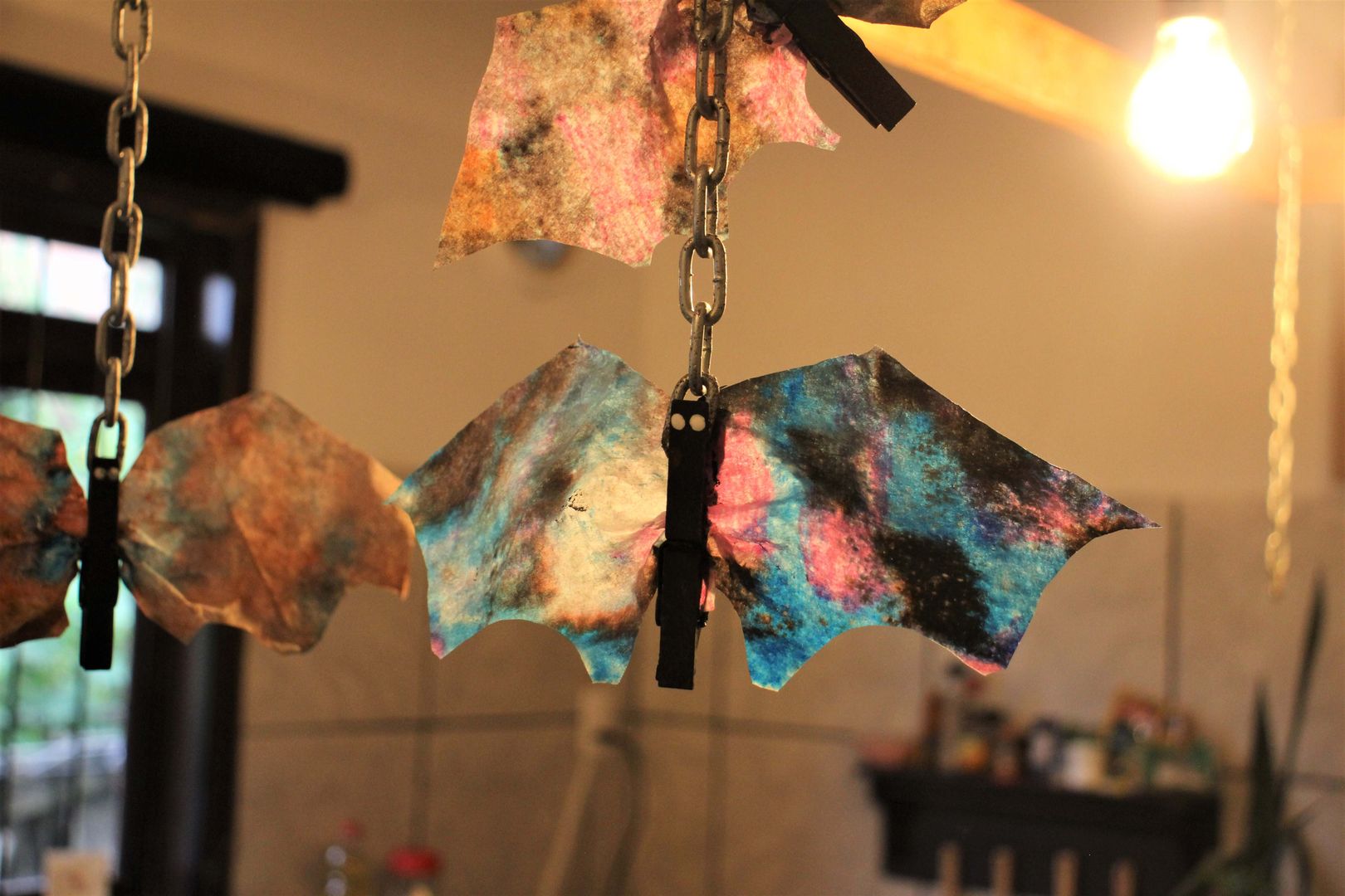 DIY Kids Craft How To Make Coffee Filter Bats For Halloween homify