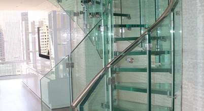 Gebogene Ganzglastreppe FLY, Siller Treppen/Stairs/Scale Siller Treppen/Stairs/Scale Treppe Glas Transparent