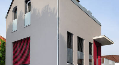 Einfamilienhaus, Außenfassade: moderne Häuser von Baugeschäft Heckelsmüller