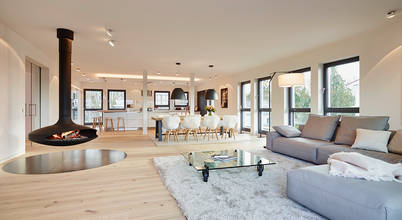 Penthouse, HONEYandSPICE innenarchitektur + design HONEYandSPICE innenarchitektur + design Moderne Wohnzimmer Couch,Möbel,Tabelle,Gebäude,Kompfort,Innenarchitektur,Holz,Haus,Schlafcouch,Umhauen