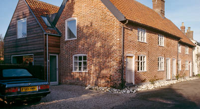 moderne Häuser von Nash Baker Architects Ltd