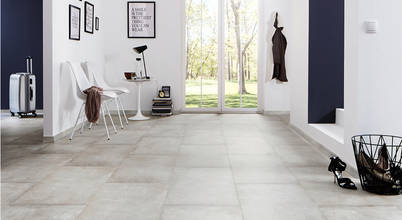 Mineraldesignboden JAVA ARTbeton chiaro KWG Wolfgang Gärtner GmbH Moderner Flur, Diele & Treppenhaus Beige