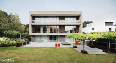 Neubau einer Villa in Ostbelgien: moderne Häuser von Architekturbüro Sutmann