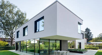 Haus aus zwei Volumen bestehend be_planen Architektur GmbH Moderne Häuser