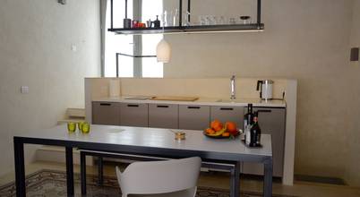 Küche CONSCIOUS DESIGN - INTERIORS Kleine Küche Eisen/Stahl Beige