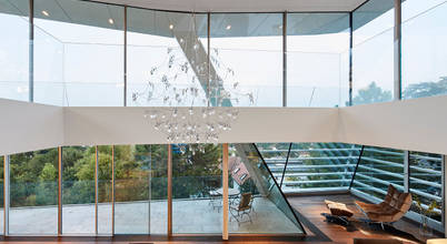 Wohnzimmer mit Panoramablick Najjar - Najjar Architekten Moderne Wohnzimmer Massivholz Braun