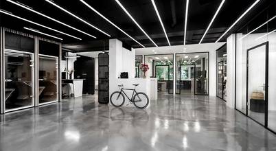 Startup Haus in Berlin OONITOO GROUP - Building, Architecture & Furniture Design Gewerbeflächen Beton Schwarz Design Boden,Beton Boden,Schwarz,LED Strips,LED,LED Pendelleuchten,Pendelleuchten,Einbauschrank,Empfangsthresen,Berlin,Telefonzelle,Telefonbox,Trennwand,Trennwände,Sichtschutz,Glas Trennwände,Bike,Lamellen,Lamellenwand,Handwerker,Elektriker,Maler,Trockenbau,Schreinerei,Glasbauer