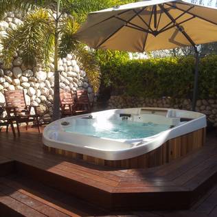 Spa küvetli bir teras için 10 muhteşem fikir