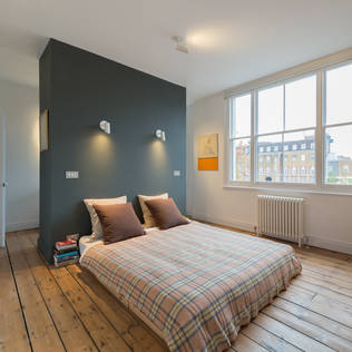 How to make your bedroom look twice as big, with no construction!