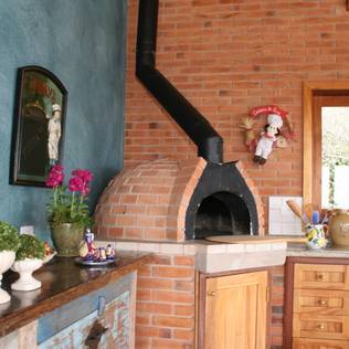 7 must-have items for your new Mediterranean kitchen 