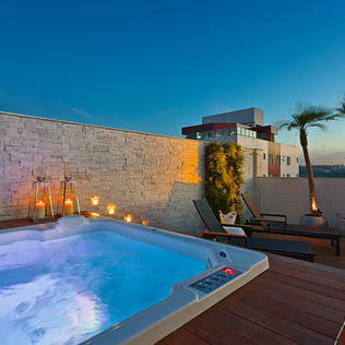 Spa küvetli bir teras için 10 muhteşem fikir