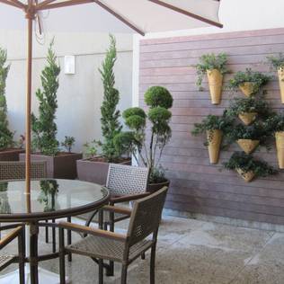 15 beautiful ideas for small terraces & courtyards