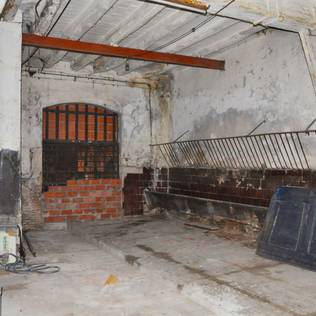 Before and after: a ruined barn becomes a designer's dream home