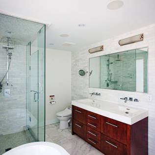 7 clever tips for small and modern bathrooms  