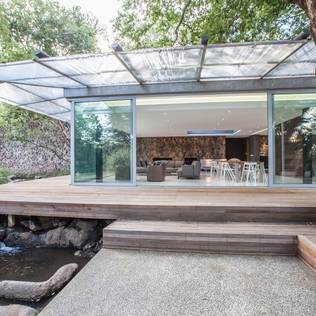 บ้านและที่อยู่อาศัย by Karel Keuler Architects