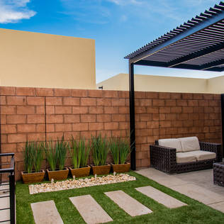 Betonla Kaplı Arka Bahçeler için 13 Harika Fikir