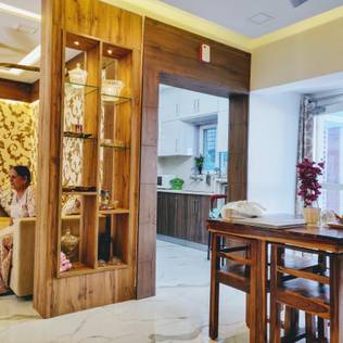 GS SAREENS RESIDENCE SECTOR-47: Living room by ARC INDUSTRIES Interior Design