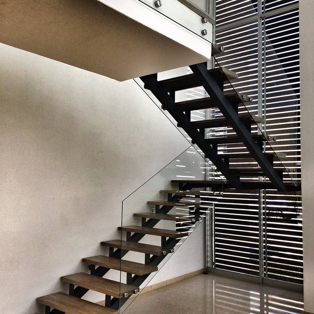 REM Arquitectos Modern Corridors & Stairs
